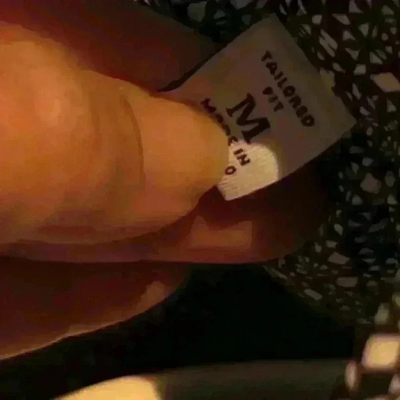 Robert Graham medium black white Pattern Long Sleeve Classic Fit button down - Picture 5 of 5